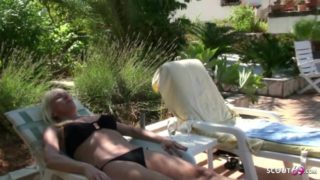 Azgın Alman Mature Kadınlar Havuzda Sikişiyor